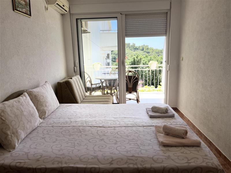 Neda Bane Апартаменти Petrovac