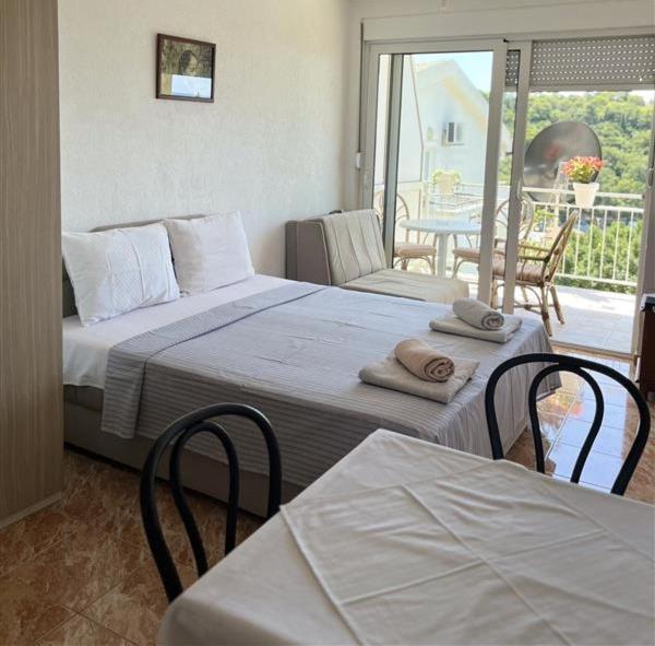 Neda Bane Апартаменти Petrovac